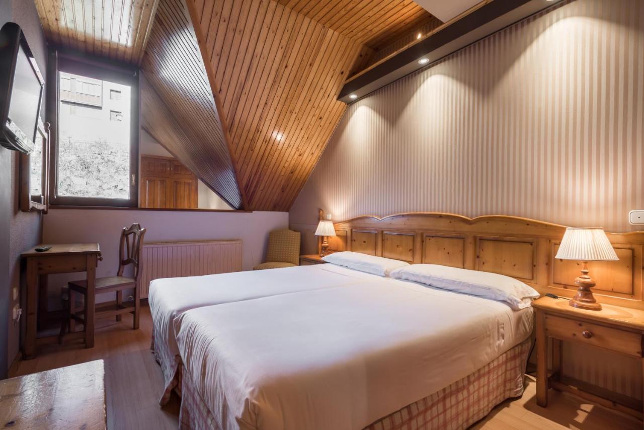 Double Room,1390306880:JPEG